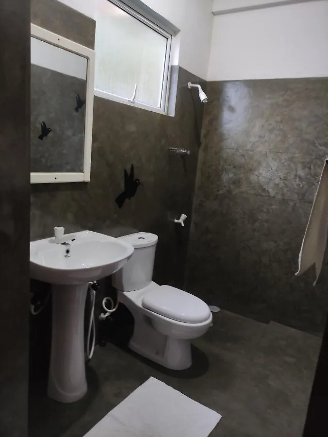 Lake View Resort-Sea & Safari Negombo